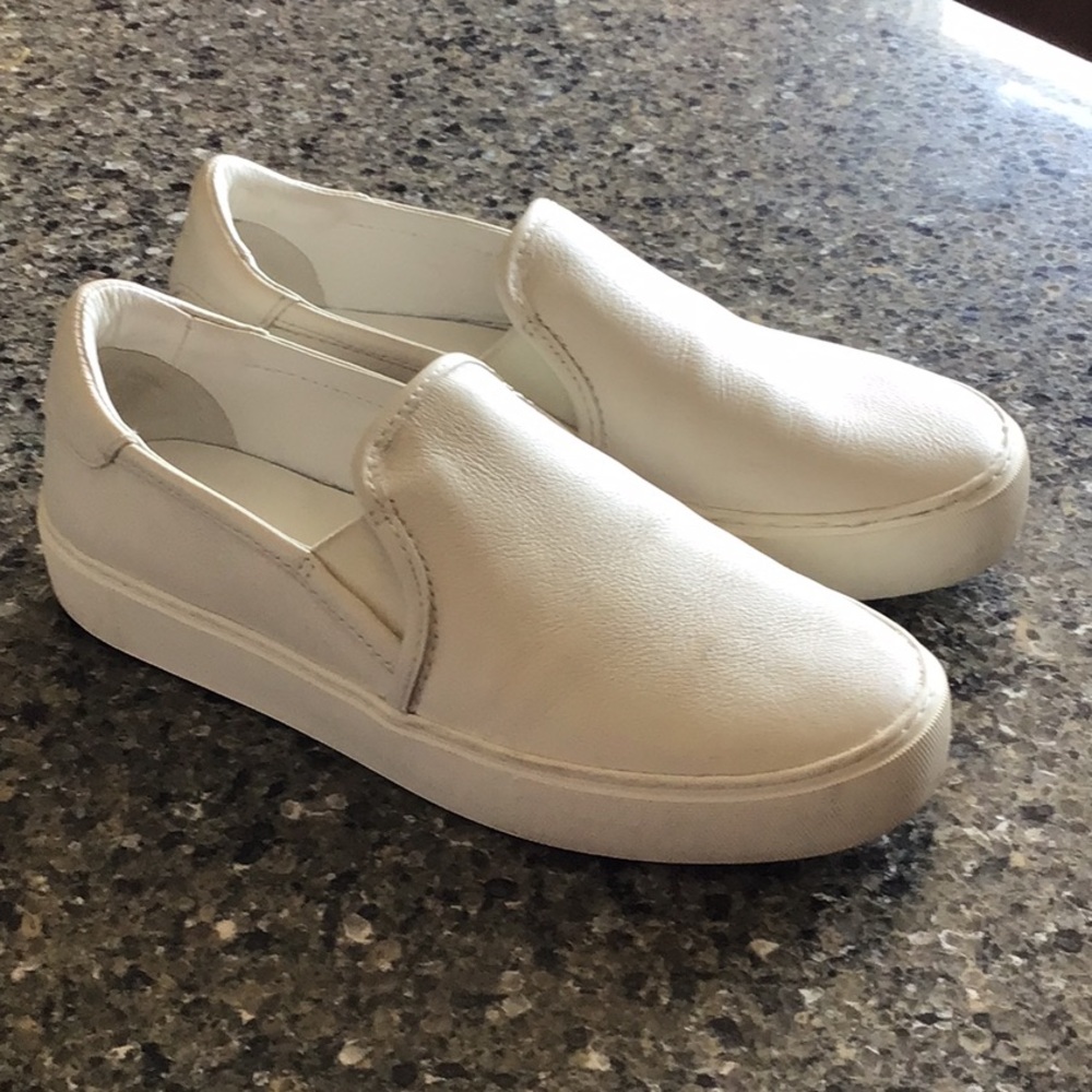 Ugg slip on sneaker